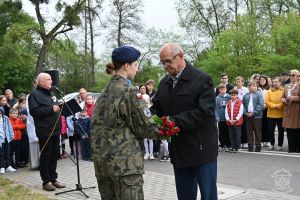 Odsłonięcie tablicy pamiątkowej w Niesułkowie - 08.05.2026 r. - galeria zdjęć
