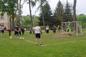 Rajd w SP Niesułkowie - "Tęgie mięśnie - tęgi umysł"