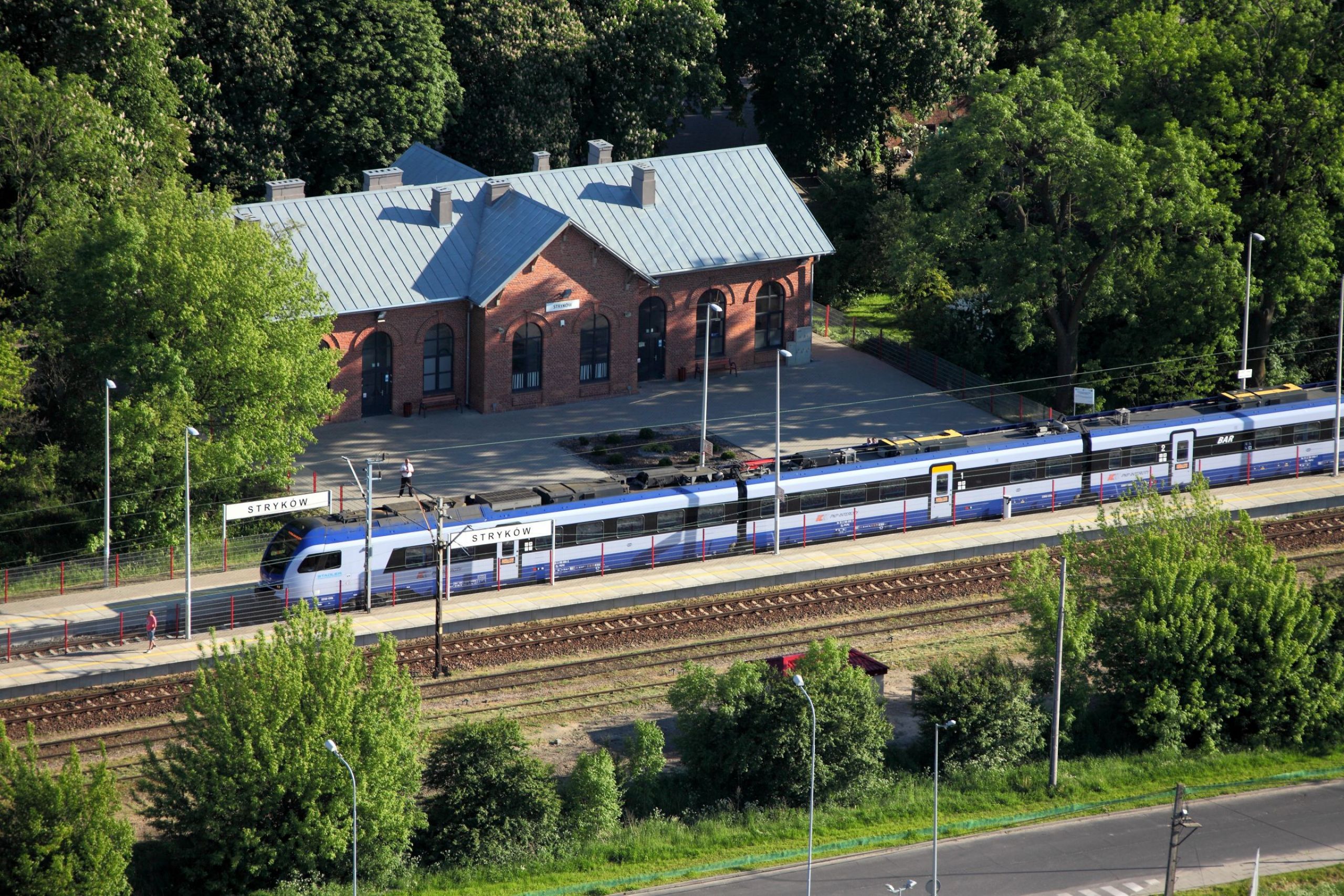 Dworzec PKP Stryków