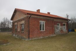 Budynek Świetlicy Wiejskiej w Woli Błędowej przed termomodernizacją