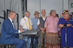 Ferajna na dożynkach