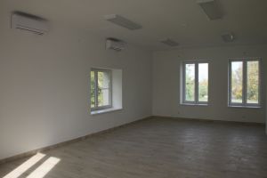 Budynek Świetlicy Wiejskiej w Woli Błędowej po termomodernizacji