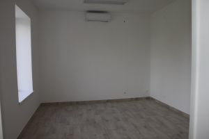 Budynek Świetlicy Wiejskiej w Woli Błędowej po termomodernizacji