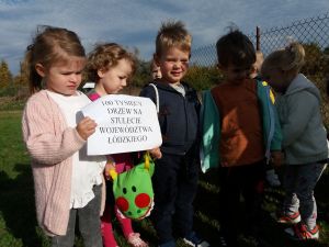 "100 tysięcy drzew na 100 lecie województwa łódzkiego''