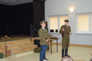 Lekcja historii w ramach obchodów 101 rocznicy odzyskania niepodległości przez Polskę.