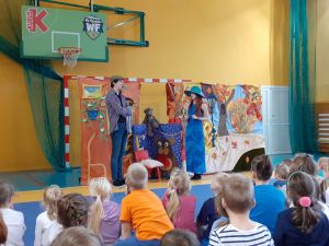 Przedstawienie z okazji Światowego Dnia Pluszowego Misia