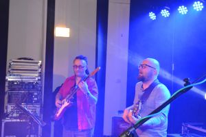 Koncert mikołajkowy PIOTR BUKARTYK i Zespół AJAGORE