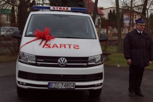 Nowy samochód rozpoznawczo-ratowniczy dla JRG w Strykowie.