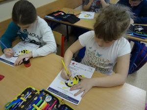 Dzieci uczą rodziców - "Wyjątkowa pszczoła" w SP1 w Strykowie