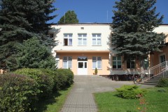 Budynek szkoły Podstawowej w Niesułkowie