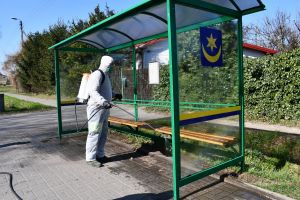 Mycie i dezynfekcja przystanków