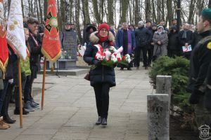 Zdjęcie przedstawia uczestników uroczystości Bitwa pod Dobrą stoczonej 24 lutego 1863 roku podczas powstania styczniowego -...