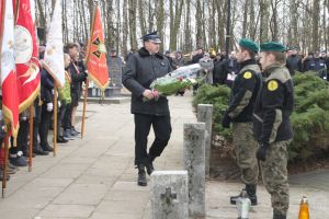 Zdjęcie przedstawia uczestników uroczystości Bitwa pod Dobrą stoczonej 24 lutego 1863 roku podczas powstania styczniowego -...