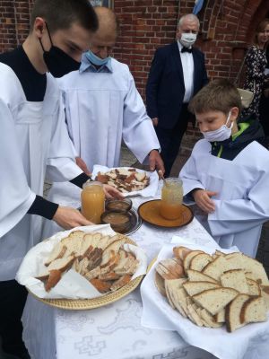 DOŻYNKI GMINNE 2020 W GMINIE STRYKÓW - fotoleracja z Dobrej