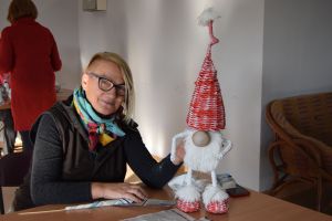 Świąteczne warsztaty plastyczne w DK Niesułków