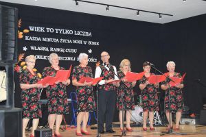 Koncert Seniorzy Seniorom w DK Niesułków
