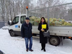 Sekretarz Gminy Stryków Aneta Jędrzejczak oraz Prezes Stowarzyszenia Hospicjum Michał Kleszczyński