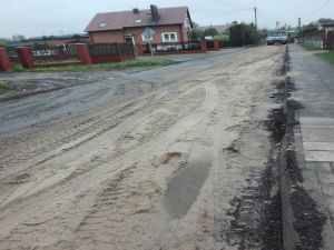 Budowa kanalizacji sanitarnej i deszczowej w ul. Brzezińskiej222