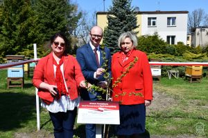 Burmistrz Witold Kosmowski w towarzystwie Posła RP Marka Matuszewskiego, Andrzeja Górczyńskiego - Członka Zarządu...