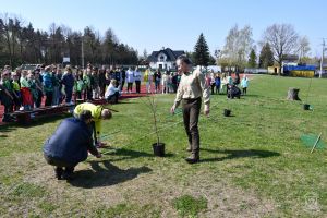 Inauguracja projektu "Owoce Pamięci" w Gminie Stryków