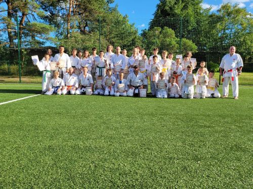 Uczestnicy Letniej Akademii Okinawa Shorin-ryu Karate i Kobudo 2022