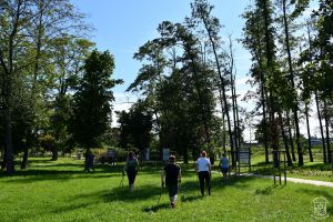 Warsztaty Nordic Walking w parku nad Moszczenicą