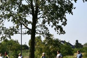 Warsztaty Nordic Walking w parku nad Moszczenicą, drugie z kolei zajęcia