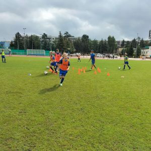 Zawodnicy MKS "ZJEDNOCZENI" na obozie sportowym