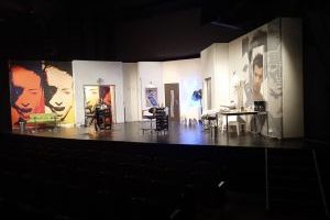 Scenografia spektaklu "Szalone nożyczki", Teatr Powszechny w Łodzi