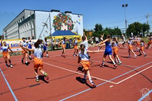 Towarzystwo Koszykówki Basket Stryków foto