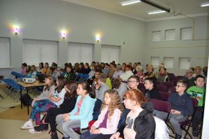 Spotkanie z poróżnikiem Piotrem Kowalczykiem w DK Niesułków