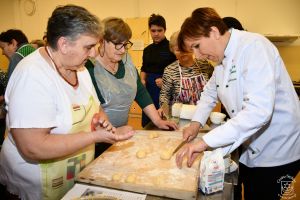 Warsztaty kulinarne Strykowskiej Akademii Seniora