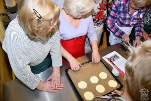 Warsztaty kulinarne Strykowskiej Akademii Seniora