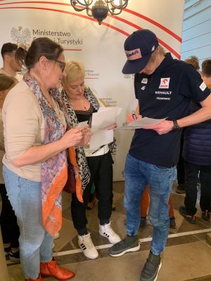 Spotkanie w Ministerstwie Sportu i Turystyki -  uczniowie SP w Bratoszewicach z gwiazdami sportu