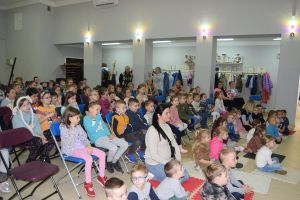 Dzień Książki dla Dzieci i Dzień Czekolady w DK Niesułków