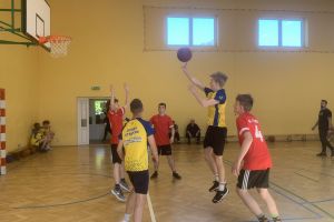 Gminne Igrzyska Dzieci i Młodzieży Szkolnej w koszykówce - SP Niesułków 2023