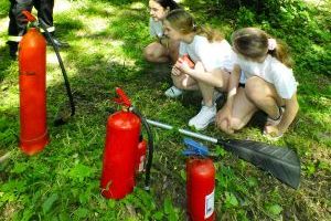 Bieg Terenowy z elementami pierwszej pomocy i wiedzy pożarniczej, ZS Nr 1 w Bratoszewicach, 2023 r.