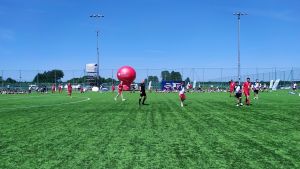 Impreza "Bądź aktywny w Dniu Dziecka" z udziałem SKS Bratoszewice, SKS Dobra i SKS Niesułków