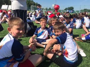 Impreza "Bądź aktywny w Dniu Dziecka" z udziałem SKS Bratoszewice, SKS Dobra i SKS Niesułków