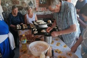 Warsztaty pieczenia chleba w ramach SAS, 4.07.2023 r. w Starym Imielniku