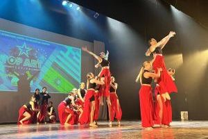 Zespół Tańca Współczesnego Agat podczas TOP ART FESTIVAL we Włoszech, 2023 r.