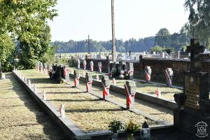Na zdjęciu kwatery żołnierzy z 55, 57, 58 Pułku Piechoty 14 Dywizji Piechoty Armii „Poznań” na cmentarzu w Koźlu - obchody...