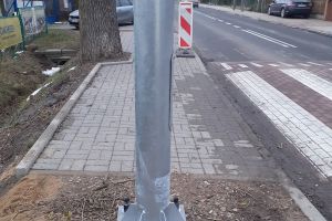Podwyższone przejście dla pieszych na ul. Brzezińskiej.