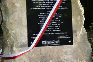 Odsłonięcie tablicy pamiątkowej w Dobieszkowie