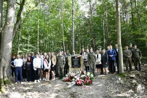 Odsłonięcie tablicy pamiątkowej w Dobieszkowie