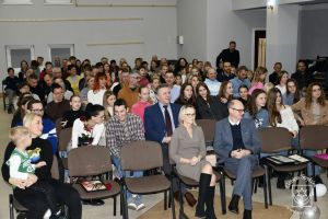 Uczestnicy Jubileusz 10-lecia TK Basket Stryków, m.in. Burmistrz Strykowa Witold Kosmowski i Zastępca Burmistrza Strykowa...
