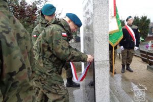 Odsłonięcie tablicy pamiątkowej na cmentarzu w Strykowie 15.12.2023 r.