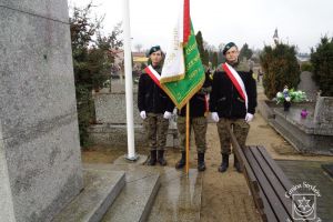Odsłonięcie tablicy pamiątkowej na cmentarzu w Strykowie 15.12.2023 r.