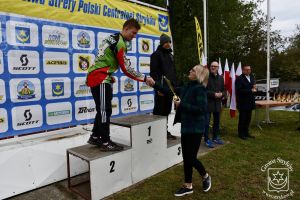 Wręczenie pucharów II Rundy Motocrossowych Mistrzostw Strefy Polski Centralnej 2023 w Strykowie. Z laureatami: Burmistrz...