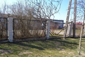 Świetlica w Bratoszewicach, ogrodzenie świetlicy przed wymianą